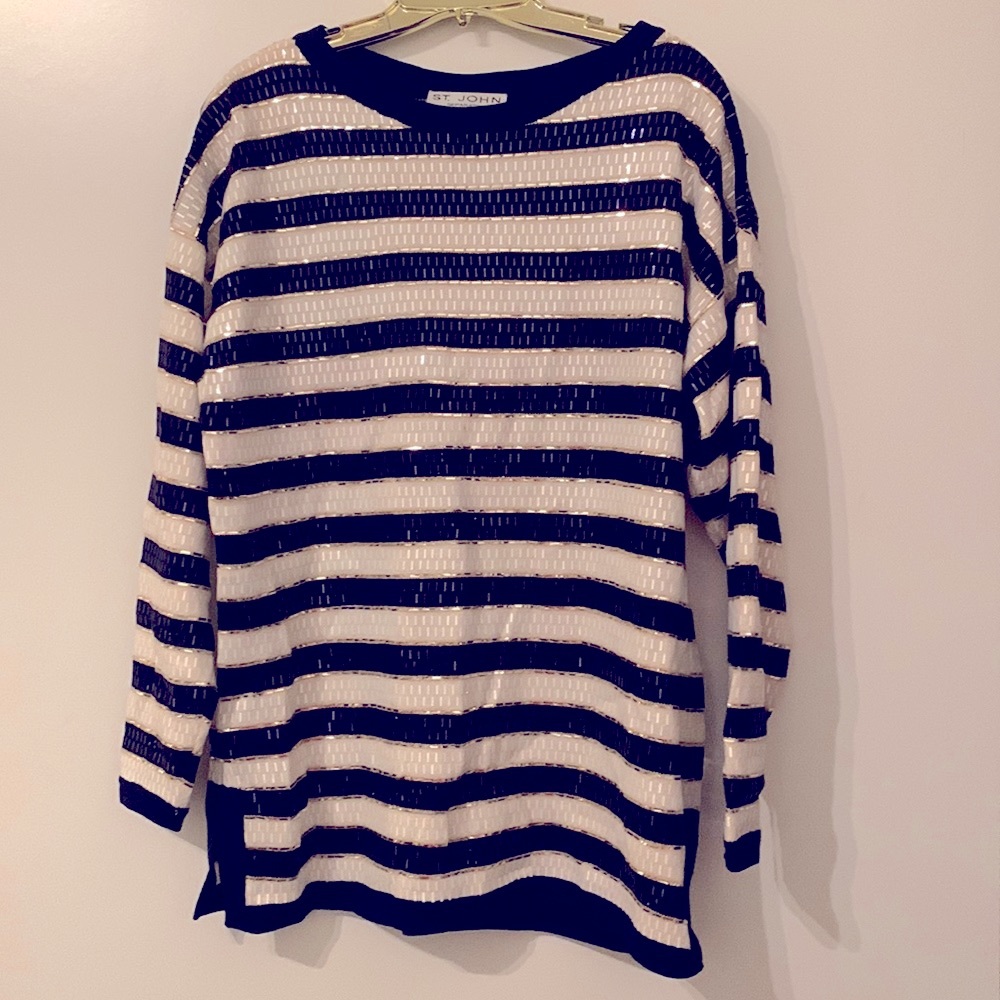 St John top Size Medium